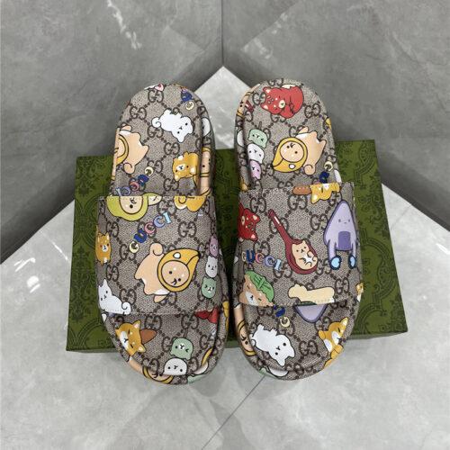 High Quality Luxury Gucci New Animal Graffiti Platform Slippers product detail