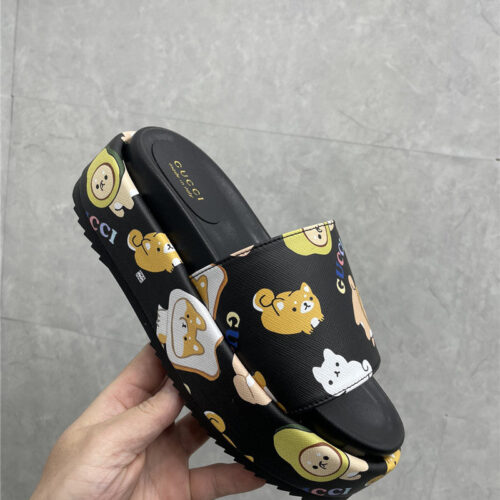 High Quality Luxury Gucci New Animal Graffiti Platform Slippers – Style 08051 product detail