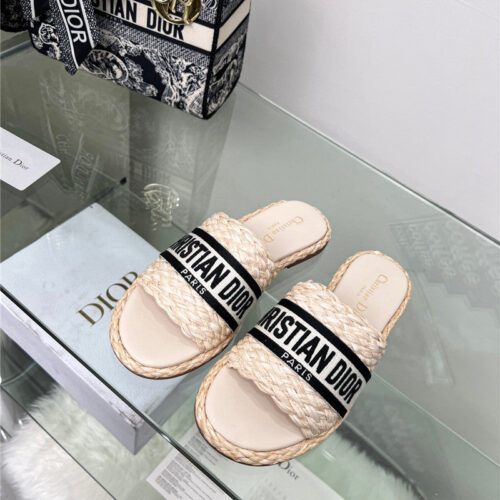High Quality Luxury Dior Catwalk New Slippers product detail