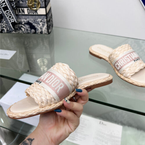 High Quality Luxury Dior Catwalk New Slippers – Style 15142 product detail