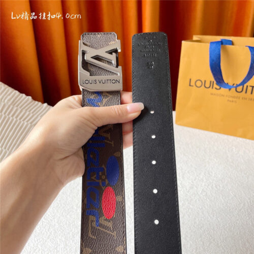 High Quality Luxury Louis Vuitton Classic Printed Surface With Leather Belt product detail