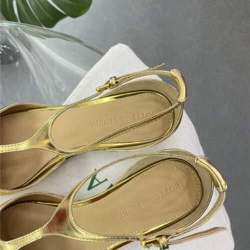 High Quality Luxury Bottega Veneta New Pointed Shoes – Style 93030 product detail