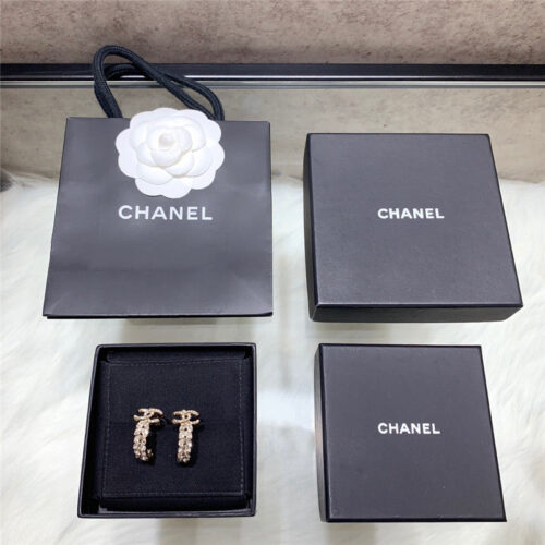 High Quality Luxury Chanel Light Golden Wheat Ears Are Full Of Drilling Earrings product detail