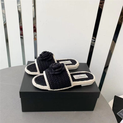 High Quality Luxury Chanel Crochet Honey Slippers product detail
