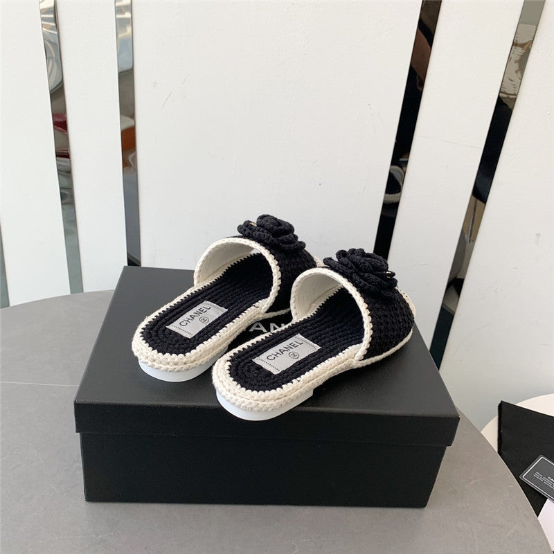 High Quality Luxury Chanel Crochet Honey Slippers product detail