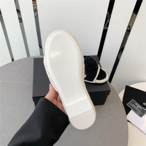 High Quality Luxury Chanel Crochet Honey Slippers product detail