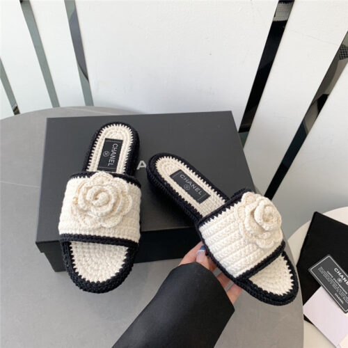 High Quality Luxury Chanel Crochet Honey Slippers – Style 37894 product detail