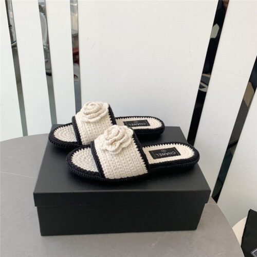 High Quality Luxury Chanel Crochet Honey Slippers – Style 37894 product detail
