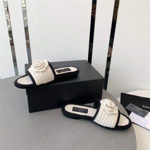 High Quality Luxury Chanel Crochet Honey Slippers – Style 37894 product detail