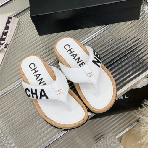High Quality Luxury Chanel Flip Logo Flops – Style 65734 alternate view