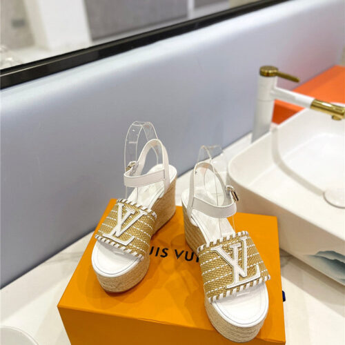 High Quality Luxury Louis Vuitton Platform Sandals – Style 78435 product detail