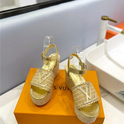 High Quality Luxury Louis Vuitton Platform Sandals – Style 31555 product detail