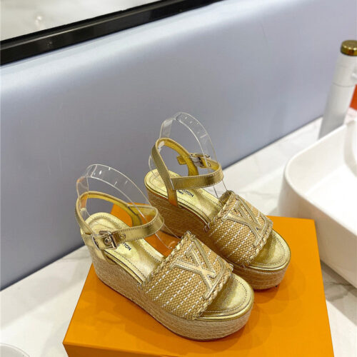 High Quality Luxury Louis Vuitton Platform Sandals – Style 31555