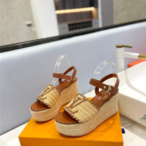High Quality Luxury Louis Vuitton Platform Sandals alternate view