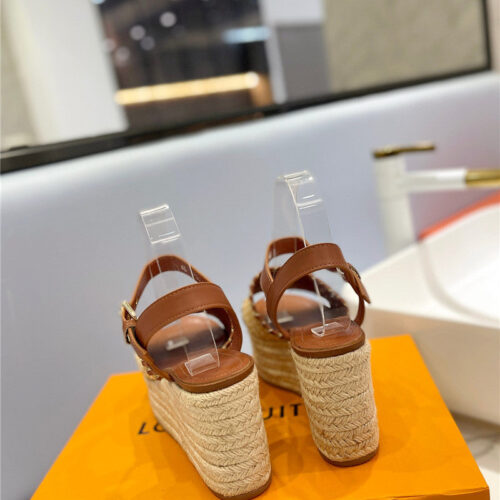 High Quality Luxury Louis Vuitton Platform Sandals product detail
