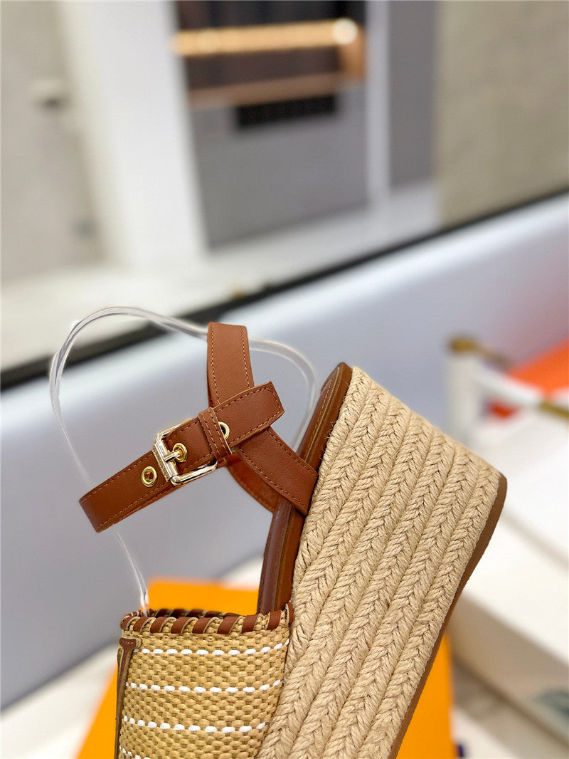 High Quality Luxury Louis Vuitton Platform Sandals product detail