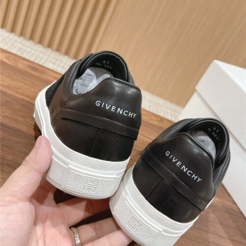 High Quality Luxury Givenchy Elastic Metal Buckle White Shoes product detail