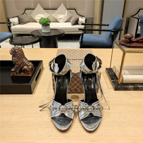 High Quality Luxury Balenciaga Studded Fishmouth Sandals – Style 82723 alternate view
