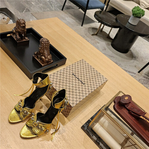 High Quality Luxury Balenciaga Studded Fishmouth Sandals – Style 18883 product detail