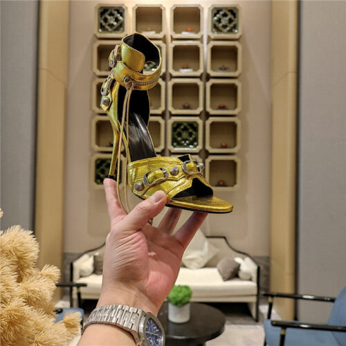 High Quality Luxury Balenciaga Studded Fishmouth Sandals – Style 18883 product detail