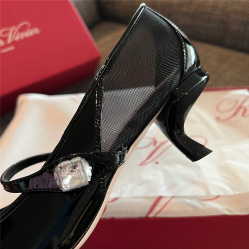 High Quality Luxury Roger Vivier New Side Drill Buckle High Heels product detail