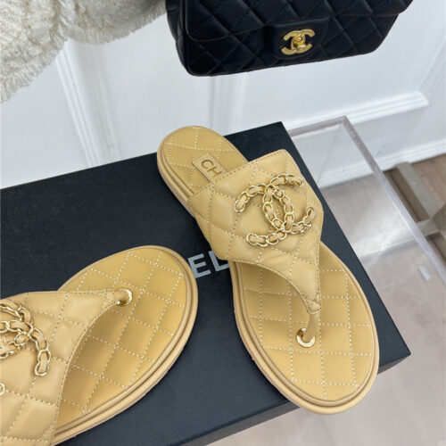High Quality Luxury Chanel Rhombus Cc Logo Chain Buckle Flat Slippers – Style 85062 product detail