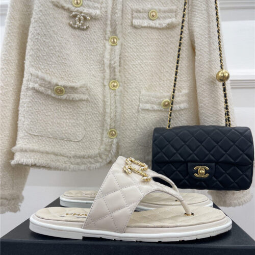 High Quality Luxury Chanel Rhombus Cc Logo Chain Buckle Flat Slippers alternate view