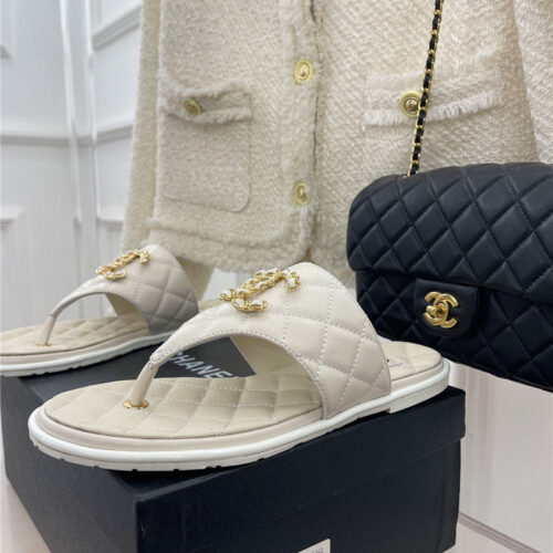 High Quality Luxury Chanel Rhombus Cc Logo Chain Buckle Flat Slippers product detail
