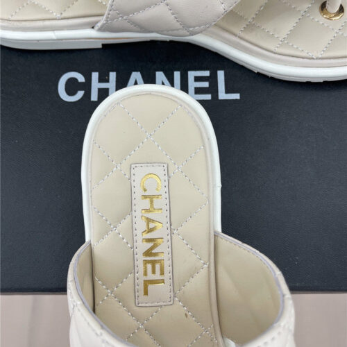 High Quality Luxury Chanel Rhombus Cc Logo Chain Buckle Flat Slippers product detail