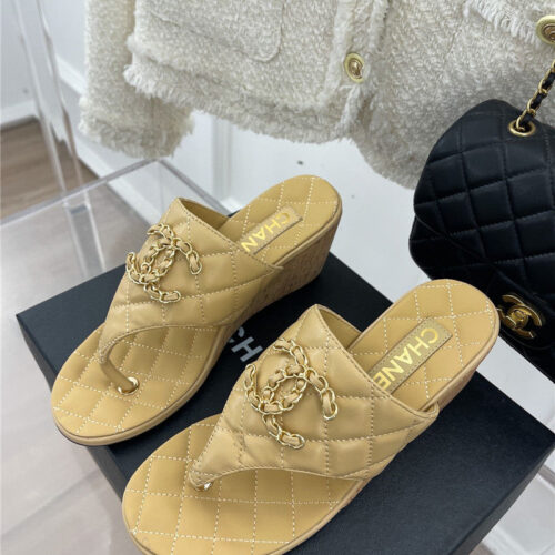High Quality Luxury Chanel Rhombus Cc Logo Chain Buckle Slippers – Style 45510 product detail