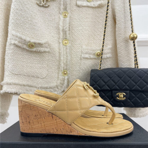 High Quality Luxury Chanel Rhombus Cc Logo Chain Buckle Slippers – Style 45510 alternate view