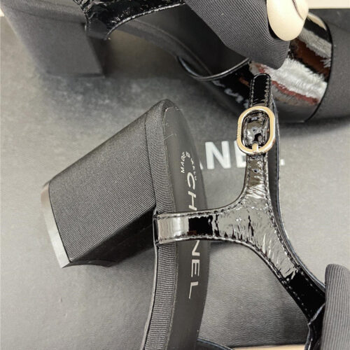 High Quality Luxury Chanel Camellia Bow Chunky Heel Sandals product detail