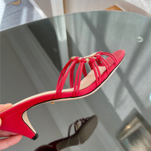 High Quality Luxury Gucci New Crystal Embellished Sandals And Slippers – Style 44755 product detail