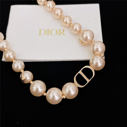 High Quality Luxury Dior Pearl Chain product detail