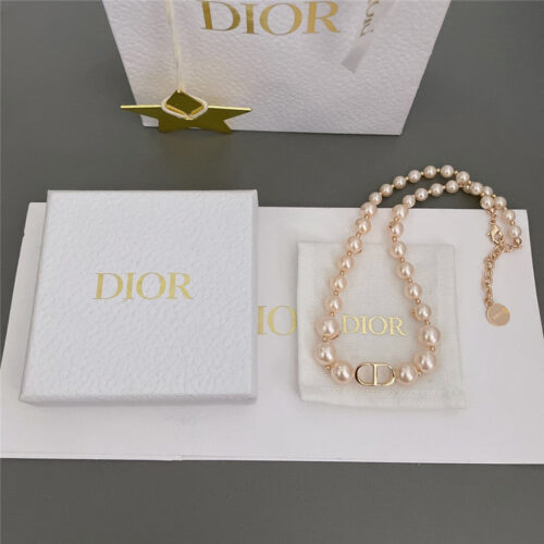 High Quality Luxury Dior Pearl Chain product detail