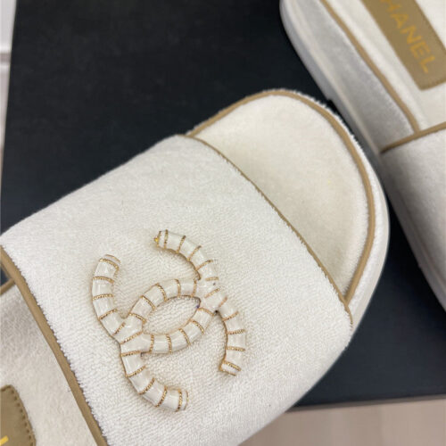 High Quality Luxury Chanel Rhombus Cc Logo Platform Slippers – Style 77126 product detail