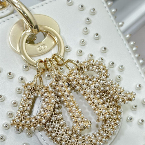 High Quality Luxury Lady Dior Five-Frame Embroidered White Pearl Bag product detail
