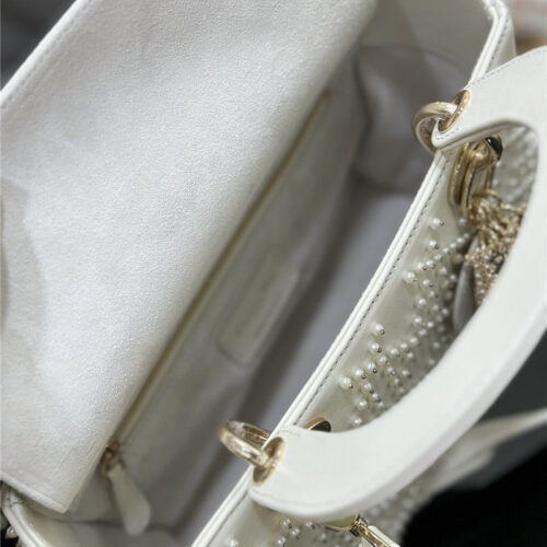 High Quality Luxury Lady Dior Five-Frame Embroidered White Pearl Bag product detail