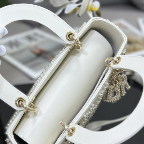 High Quality Luxury Lady Dior Five-Frame Embroidered White Pearl Bag product detail