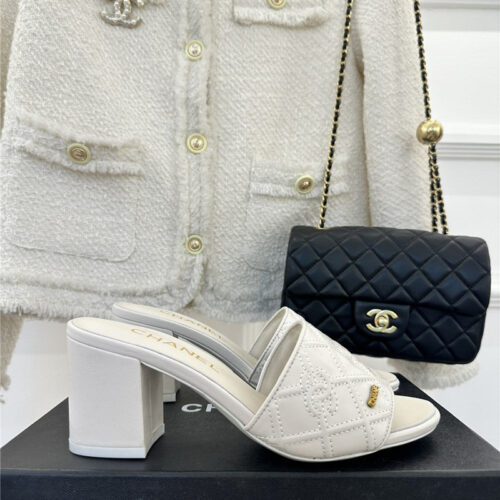 High Quality Luxury Chanel Rhombus Cc Logo Chunky Heel Slippers – Style 63014 product detail