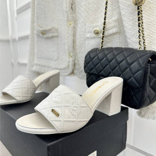 High Quality Luxury Chanel Rhombus Cc Logo Chunky Heel Slippers – Style 63014 alternate view