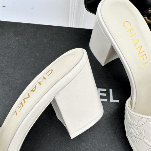 High Quality Luxury Chanel Rhombus Cc Logo Chunky Heel Slippers – Style 63014 product detail