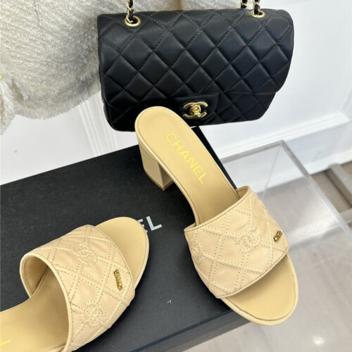 High Quality Luxury Chanel Rhombus Cc Logo Chunky Heel Slippers – Style 33638 product detail