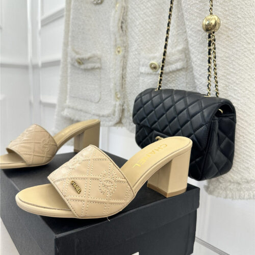 High Quality Luxury Chanel Rhombus Cc Logo Chunky Heel Slippers – Style 33638 alternate view