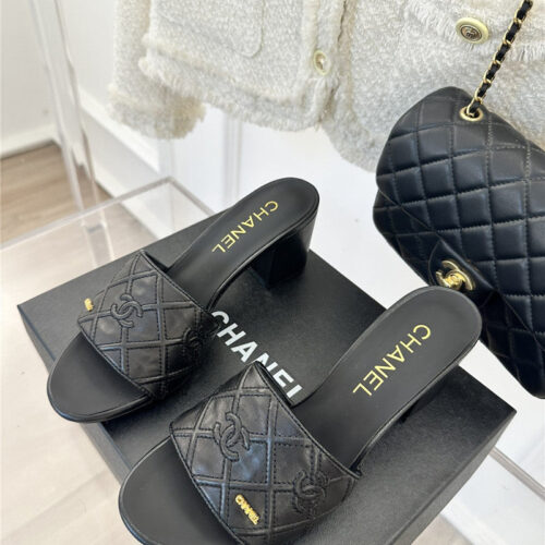 High Quality Luxury Chanel Rhombus Cc Logo Chunky Heel Slippers product detail