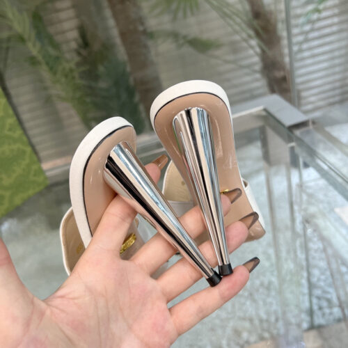 High Quality Luxury Gucci Early Spring New Sandals – Style 59379 product detail