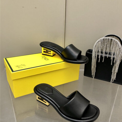 High Quality Luxury Fendi FF Chunky Heel Slippers product detail