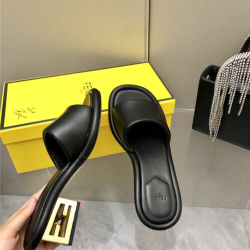 High Quality Luxury Fendi FF Chunky Heel Slippers product detail