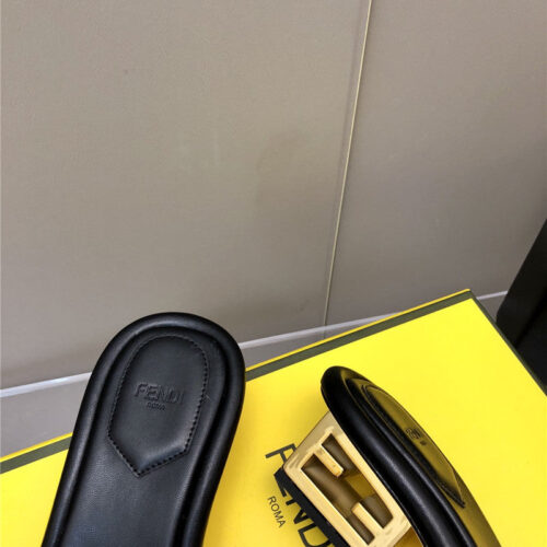 High Quality Luxury Fendi FF Chunky Heel Slippers product detail