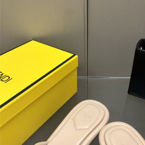 High Quality Luxury Fendi FF Chunky Heel Slippers – Style 24979 product detail